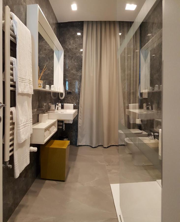 Hotel Poppi Мира Экстерьер фото