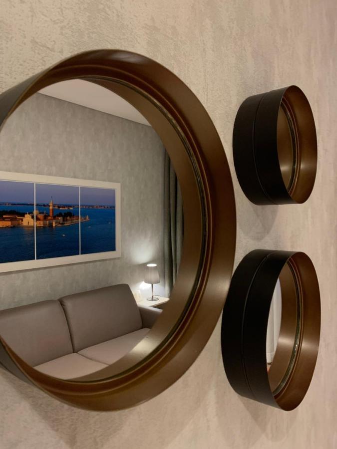 Hotel Poppi Мира Экстерьер фото
