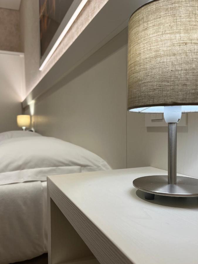 Hotel Poppi Мира Экстерьер фото