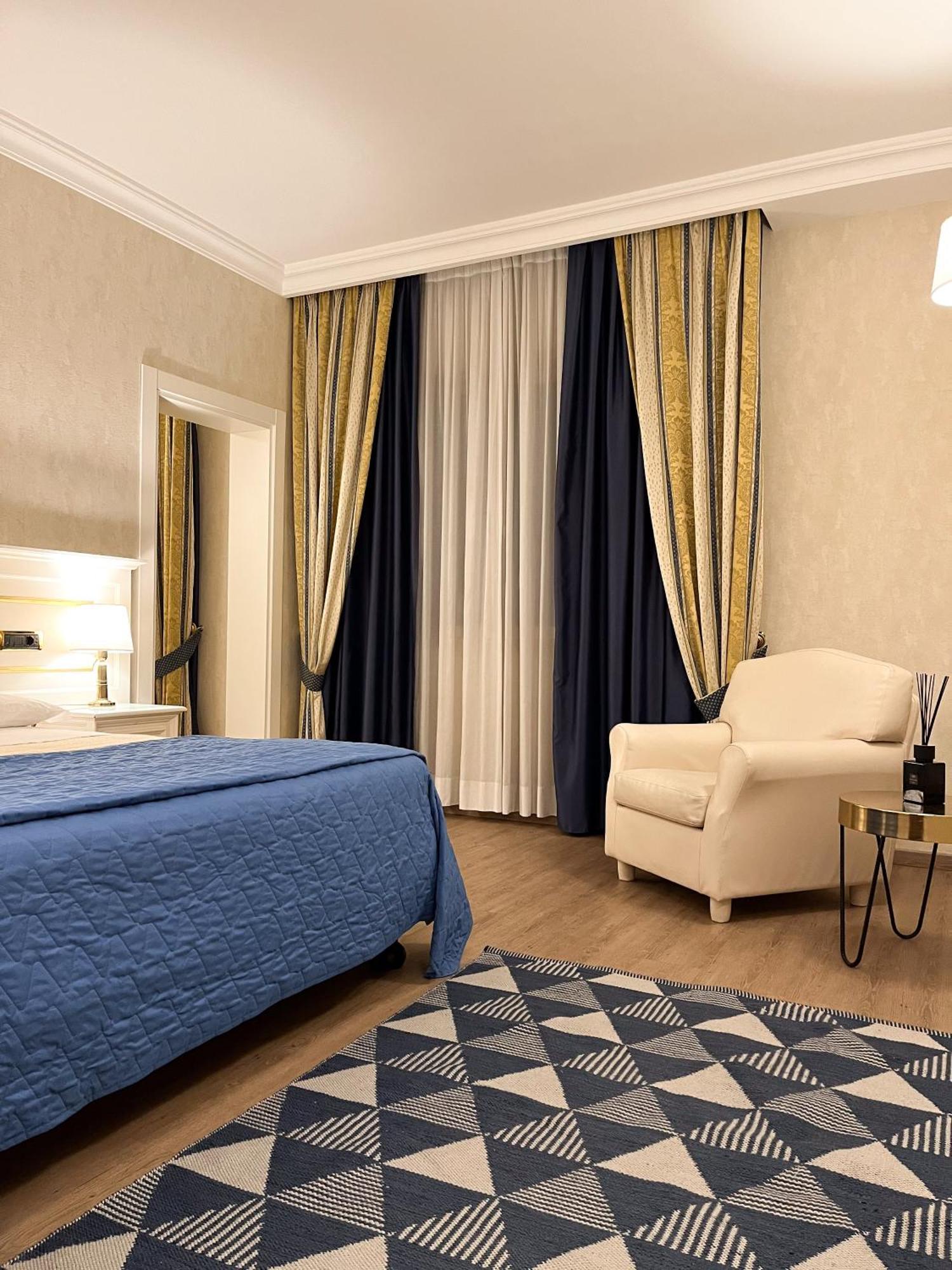 Hotel Poppi Мира Экстерьер фото